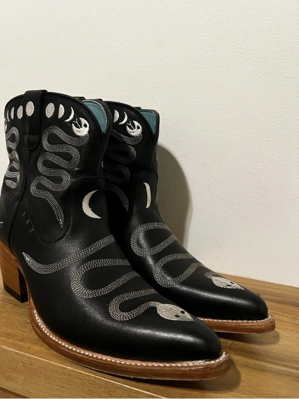 pskaufman snake junction eastern Boots black leather Size 7.5 N73